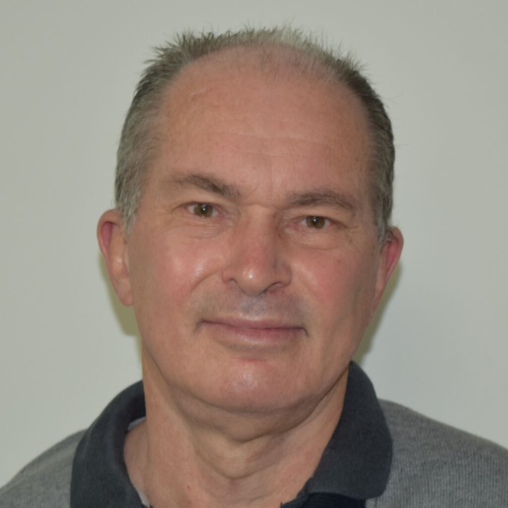 ID Photo - Ian DINGWALL - square